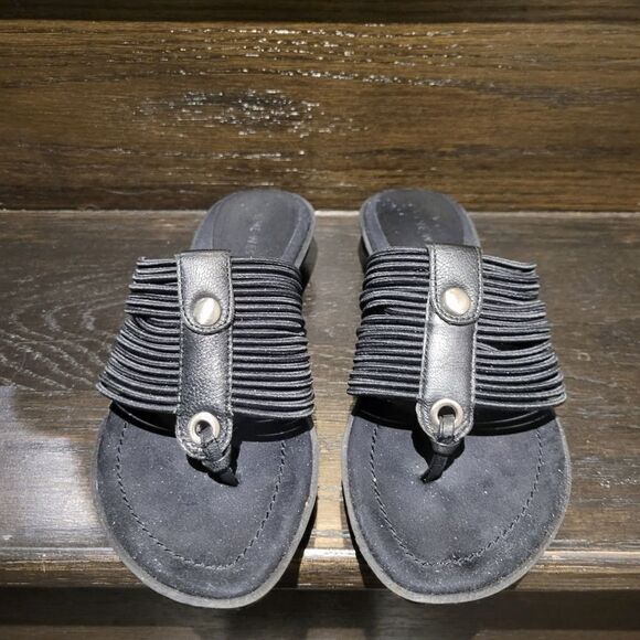 Nine West Black Sandals Shoes Size: 5.5M - Picture 2 of 6